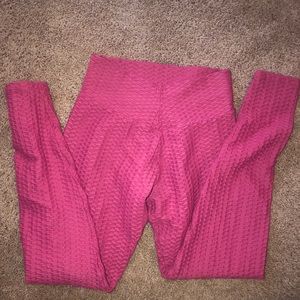 BBB Hot pink textured leggings. Perfect condition!